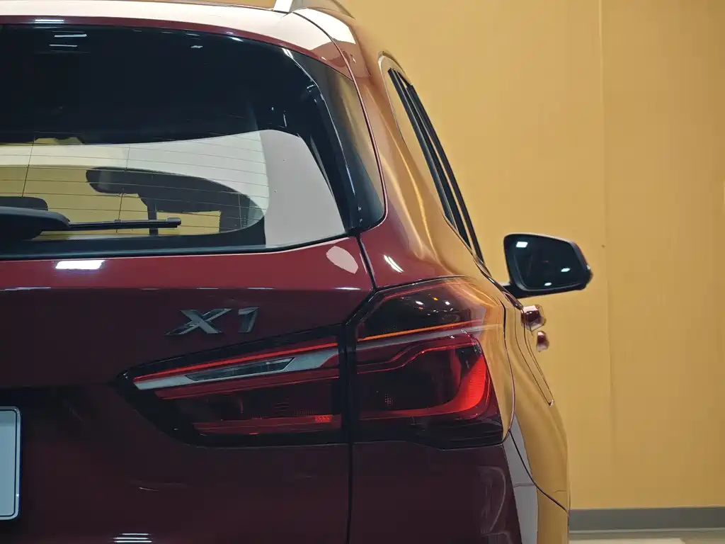 BMW X1 2018 — фото 27