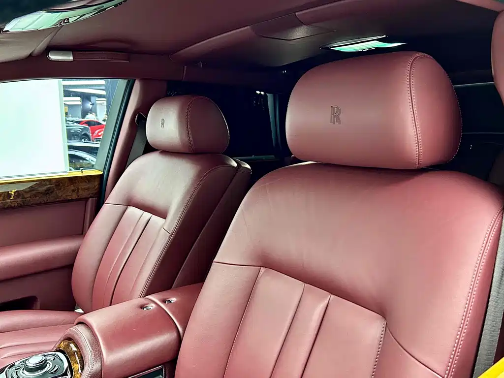 Rolls-Royce Phantom 2013 — фото 14