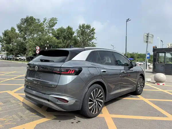 Volkswagen ID.4 X 2021