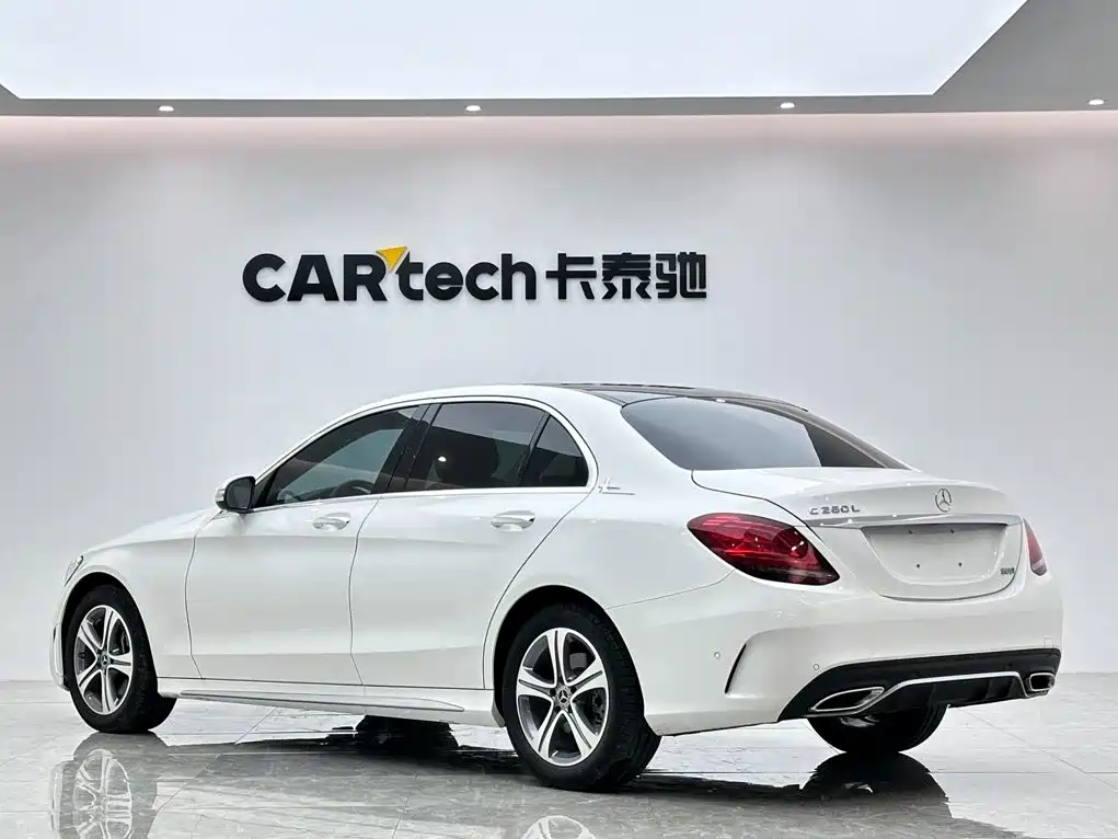 Mercedes-Benz C-Class 2019 — фото 3