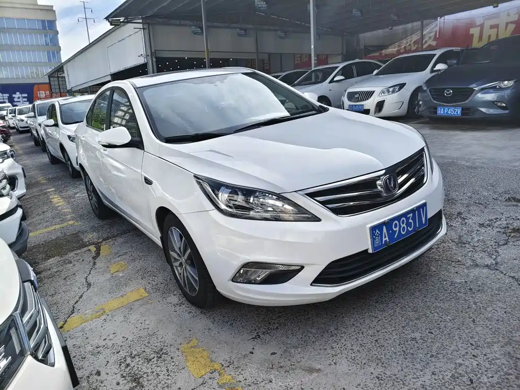 Changan Eado 2018 — фото 2