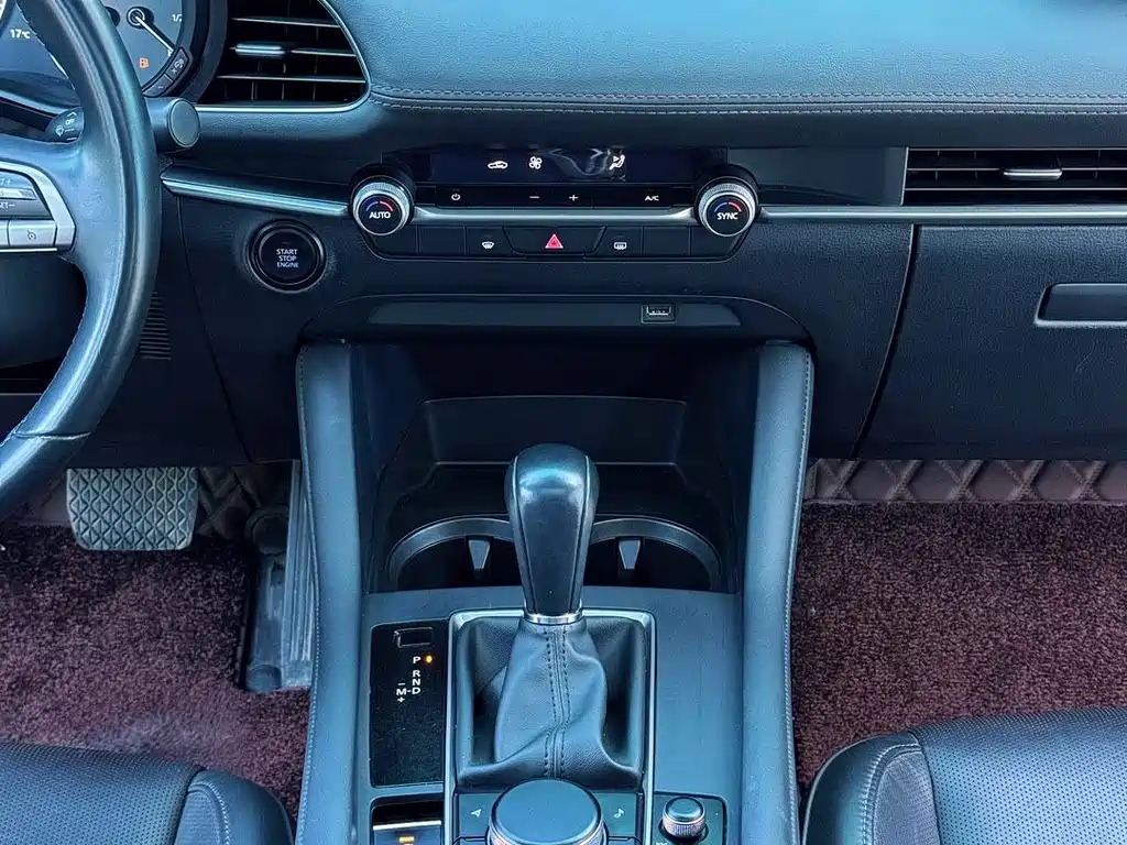 Mazda 3 Angkesela 2020