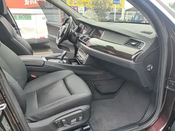 BMW 5 Series GT 2014