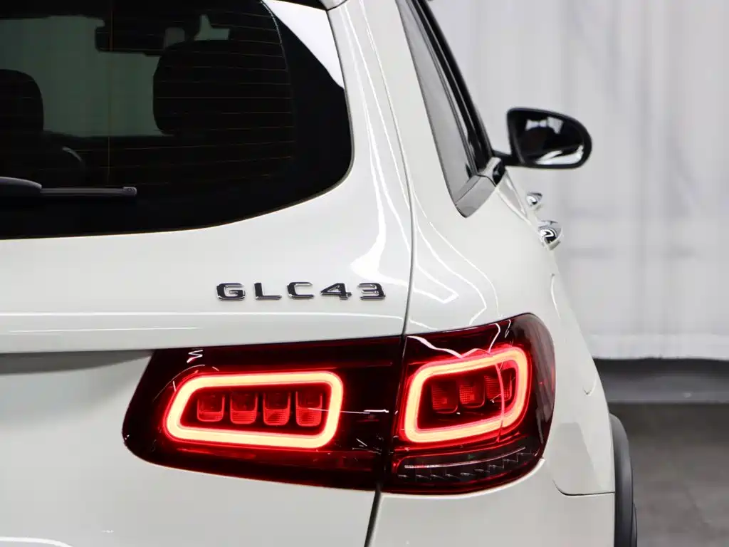 Mercedes-Benz GLC AMG 2021 — фото 25
