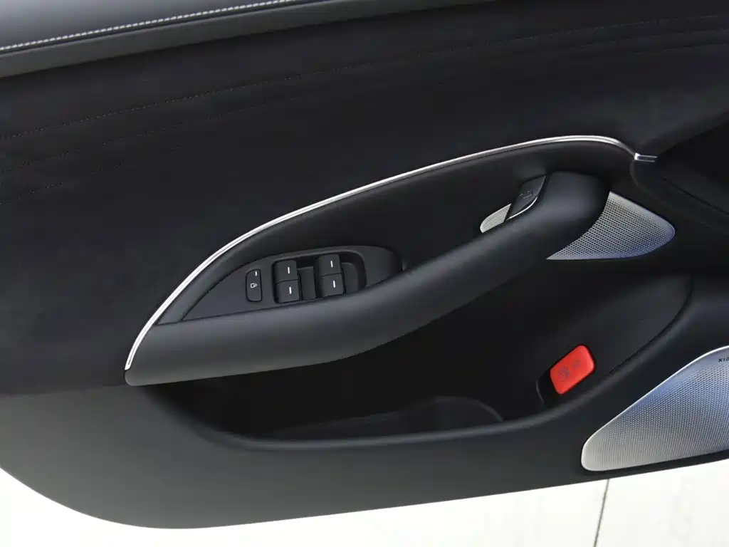 Xiaomi SU7 2026 — фото 8