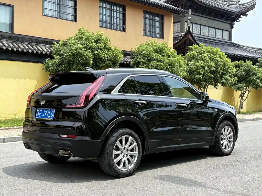 Cadillac XT4 2019 — фото 9