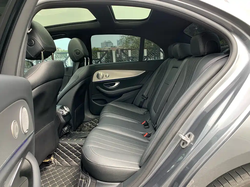 Mercedes-Benz E-Class 2020 — фото 14