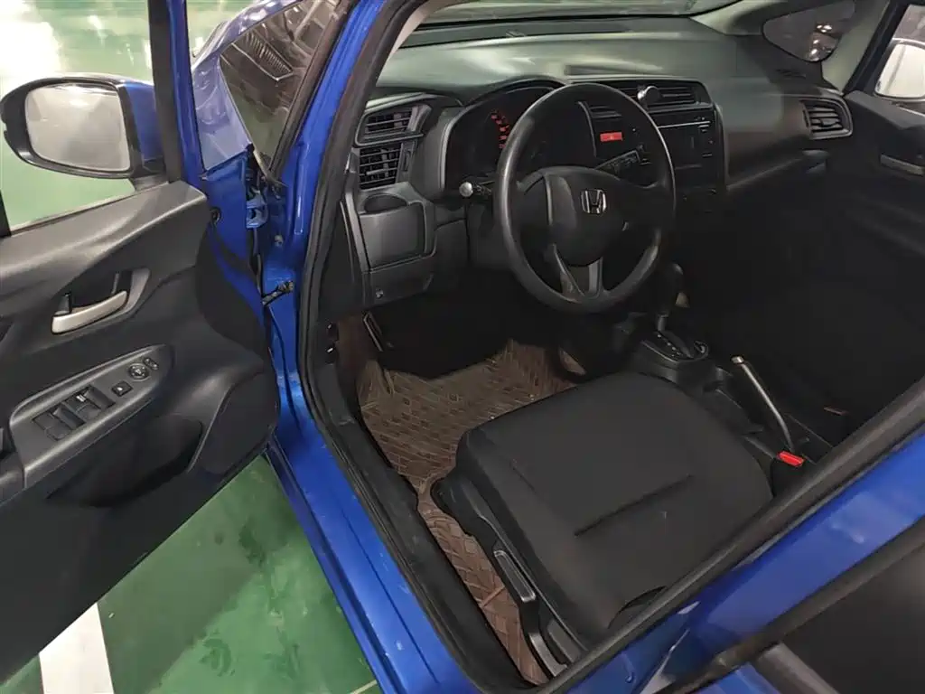 Honda Fit 2017 — фото 16