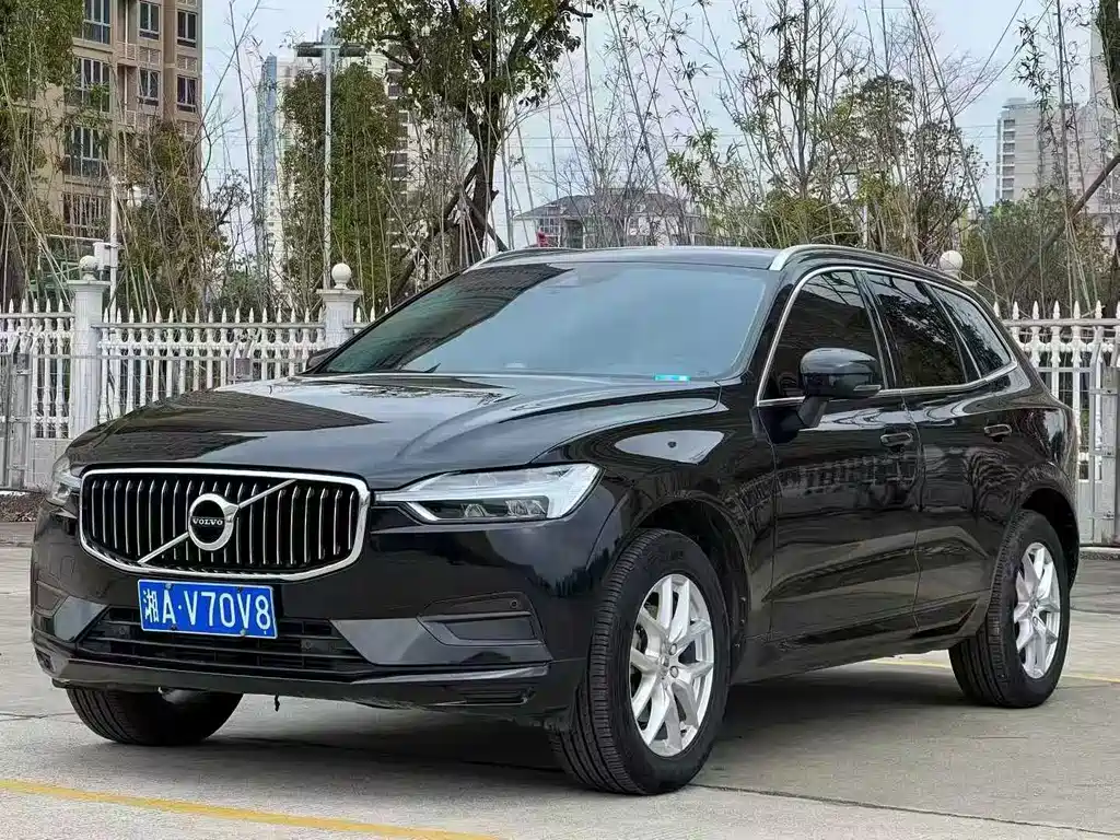 Volvo XC60 2019 — фото 3