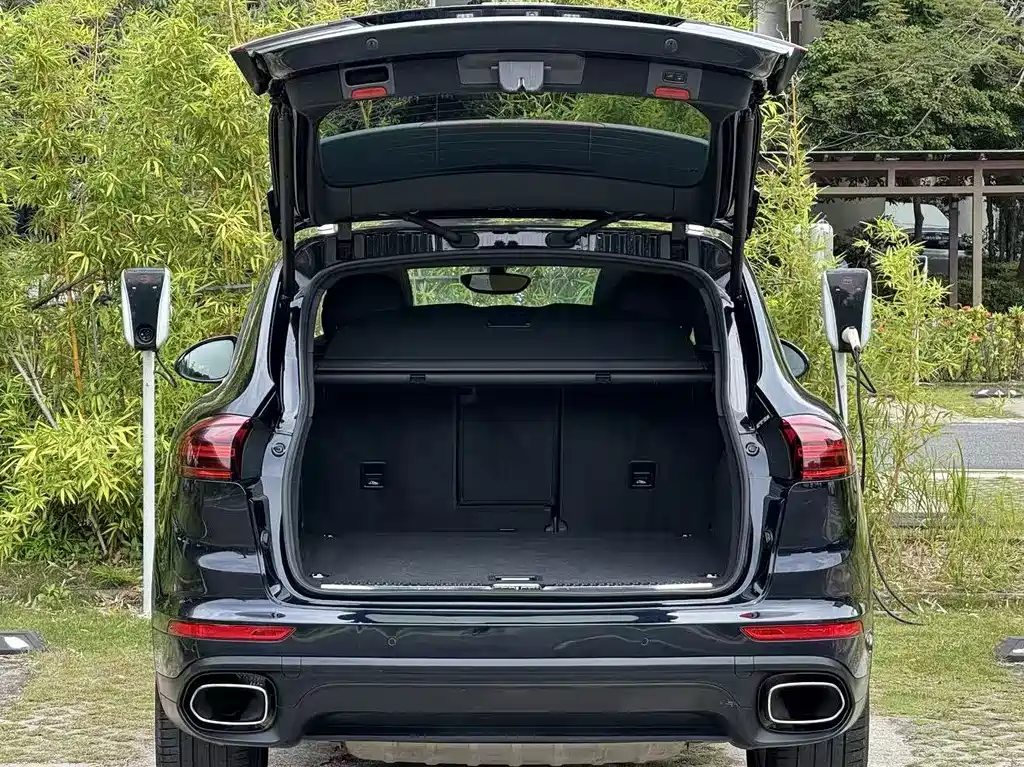 Porsche Cayenne 2015 — фото 17