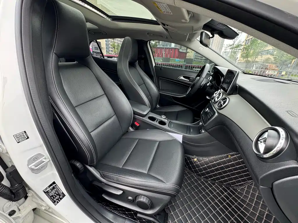 Mercedes-Benz GLA 2016 — фото 10