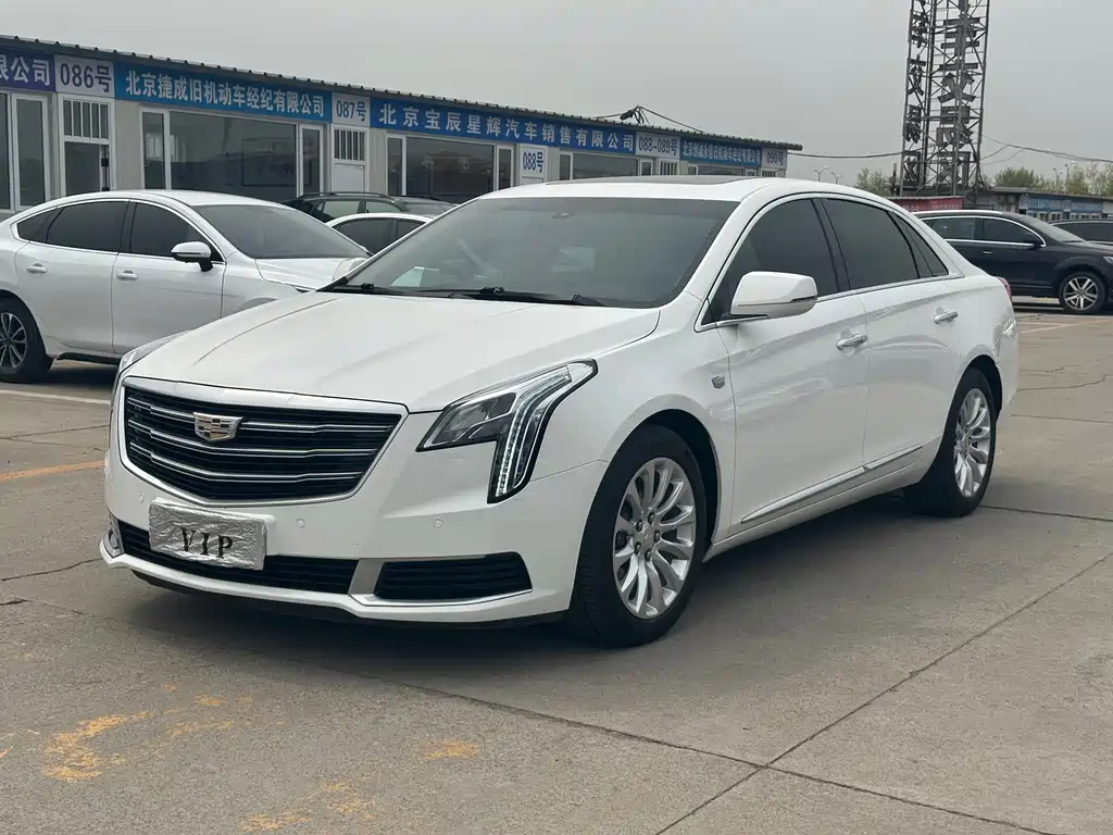Cadillac XTS 2019 — фото 1