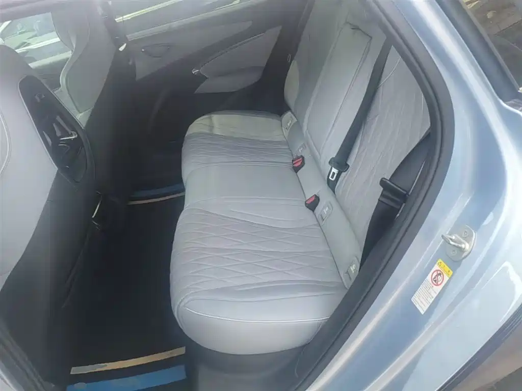 BYD Seal 2022 — фото 17