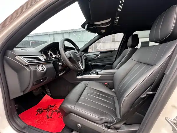 Mercedes-Benz E-Class 2015