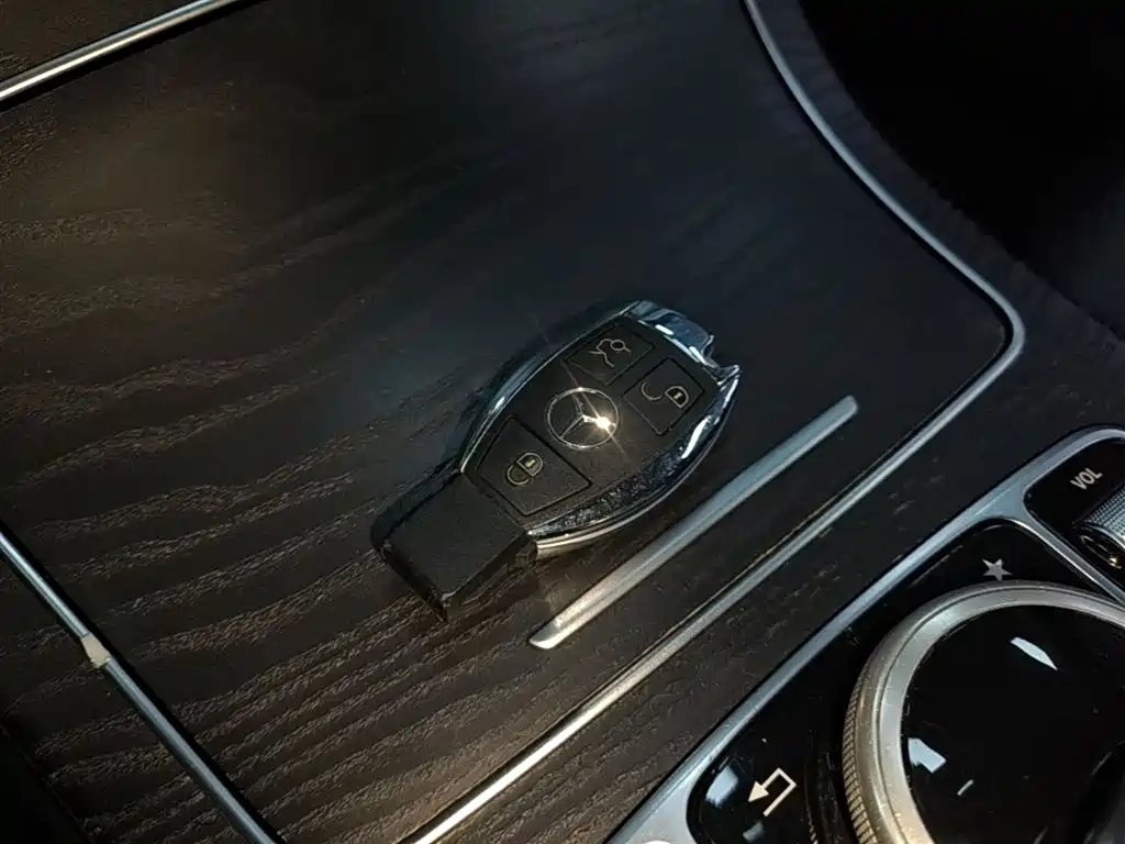 Mercedes-Benz C-Class 2016 — фото 9