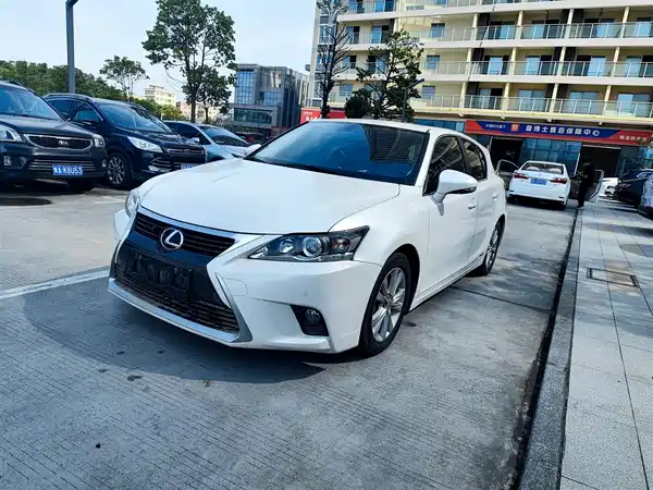 Lexus CT 2017