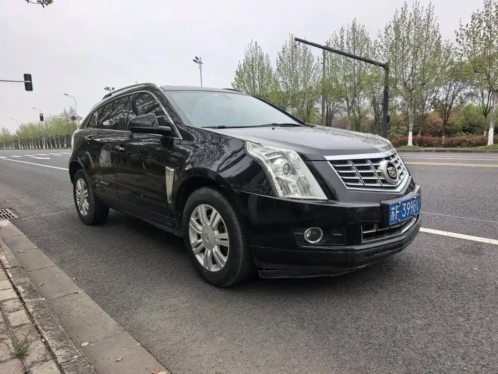 Cadillac SRX 2016 — фото 3