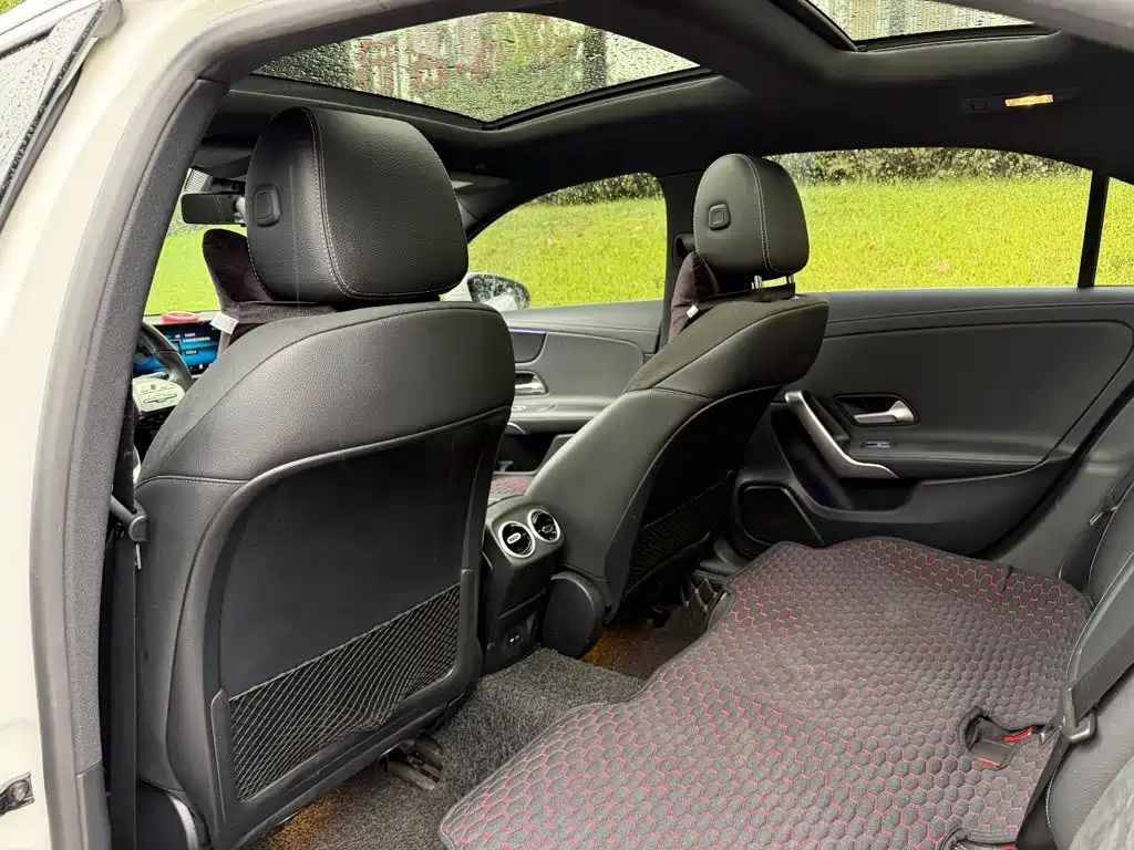 Mercedes-Benz A-Class 2020 — фото 11