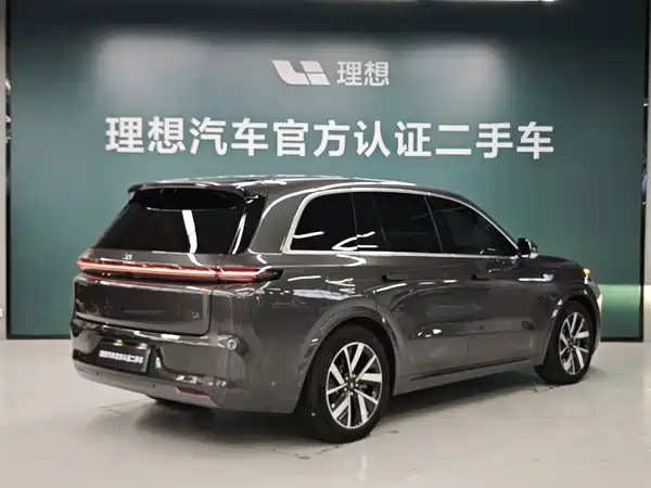 Li Auto L8 2023