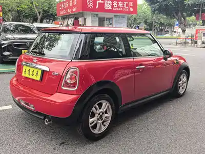 MINI MINI 2011