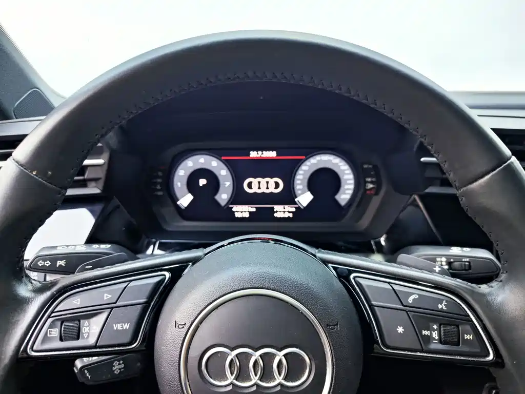 Audi A3 2021 — фото 17