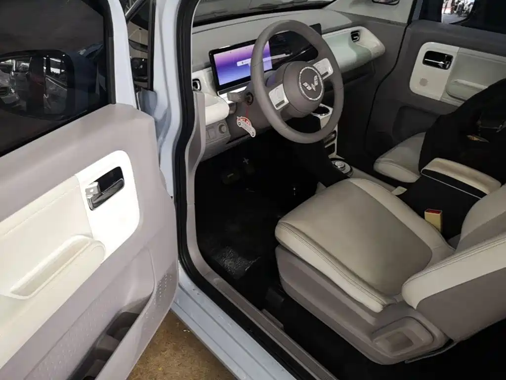 Wuling Air ev Clear Sky 2024 — фото 16