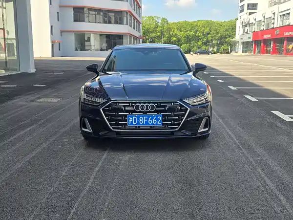 Audi A7L 2024