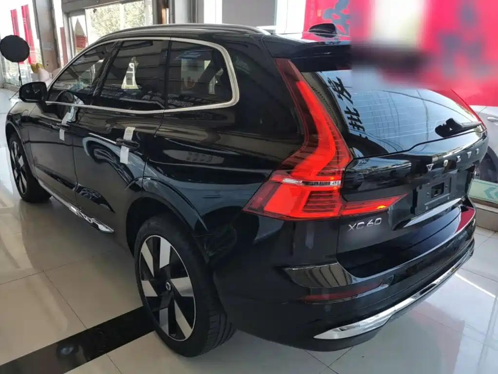 Volvo XC60 PHEV 2023 — фото 23