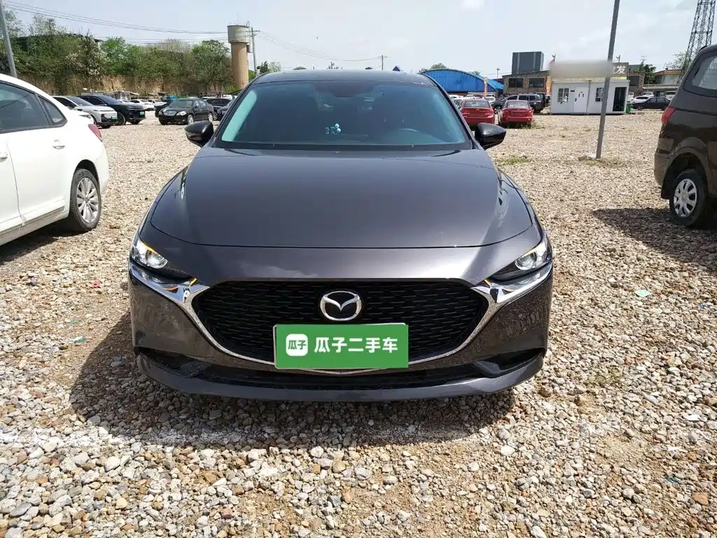 Mazda 3 Axela 2022