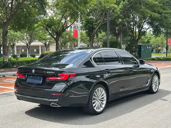 BMW 5 Series 2023