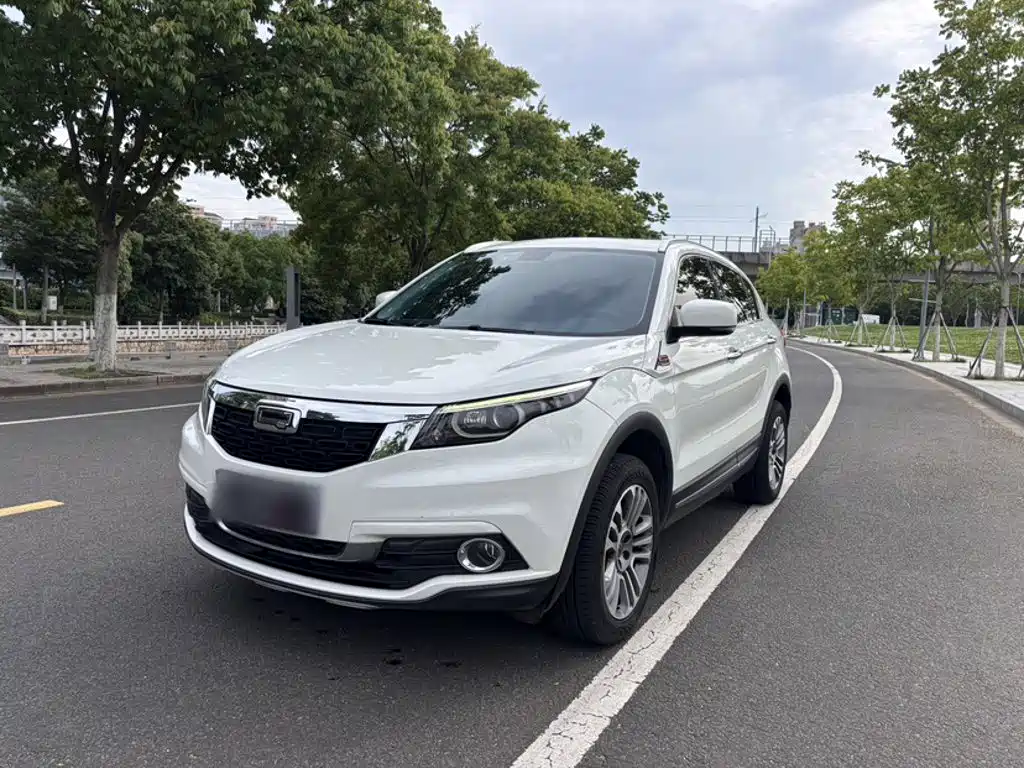 Qoros 5 2016