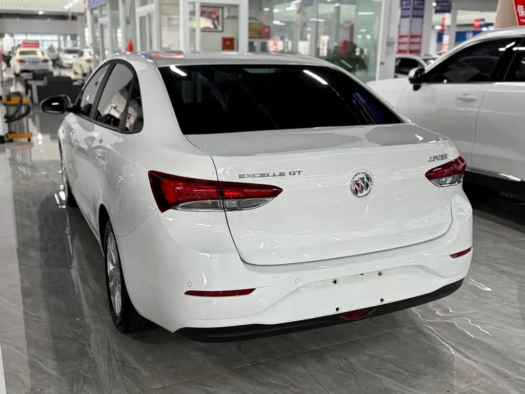 Buick Excelle 2022 — фото 10