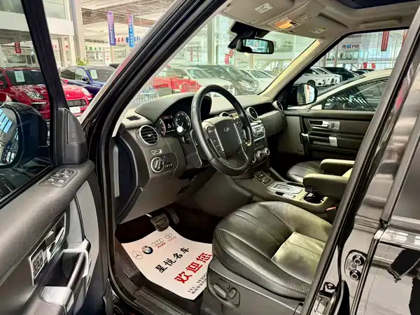 Land Rover Discovery 2016