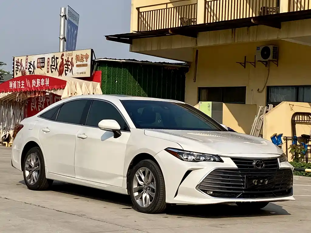 Toyota Avalon 2022 — фото 12