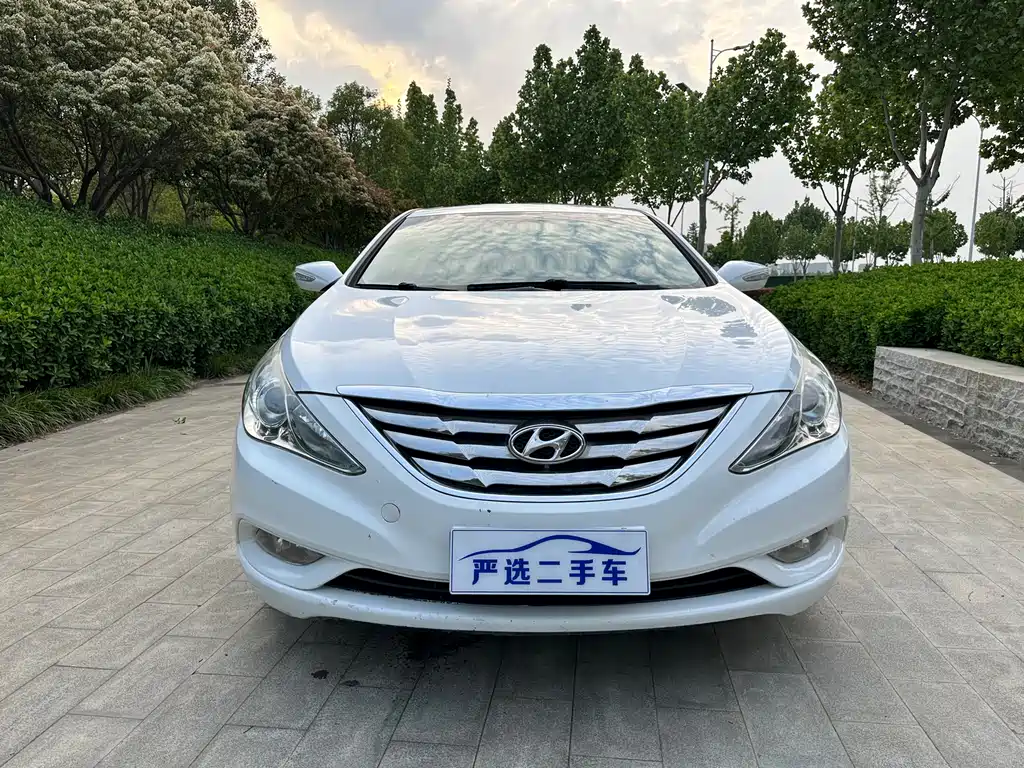 Hyundai Sonata 2012 — фото 2