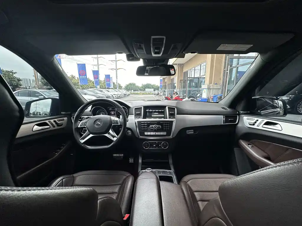 Mercedes-Benz M-Class AMG 2014 — фото 16