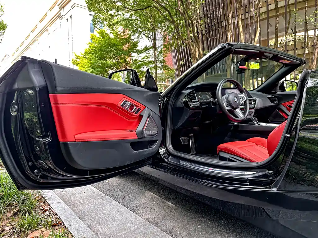 BMW Z4 2021 — фото 12