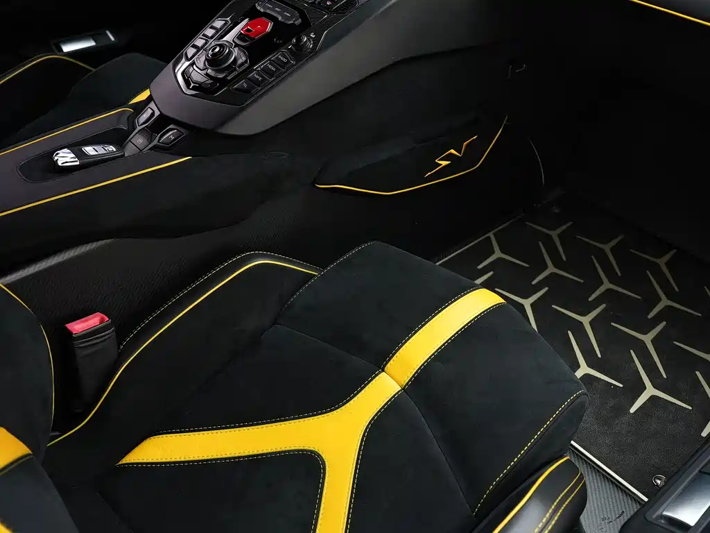 Lamborghini Aventador 2016 — фото 35