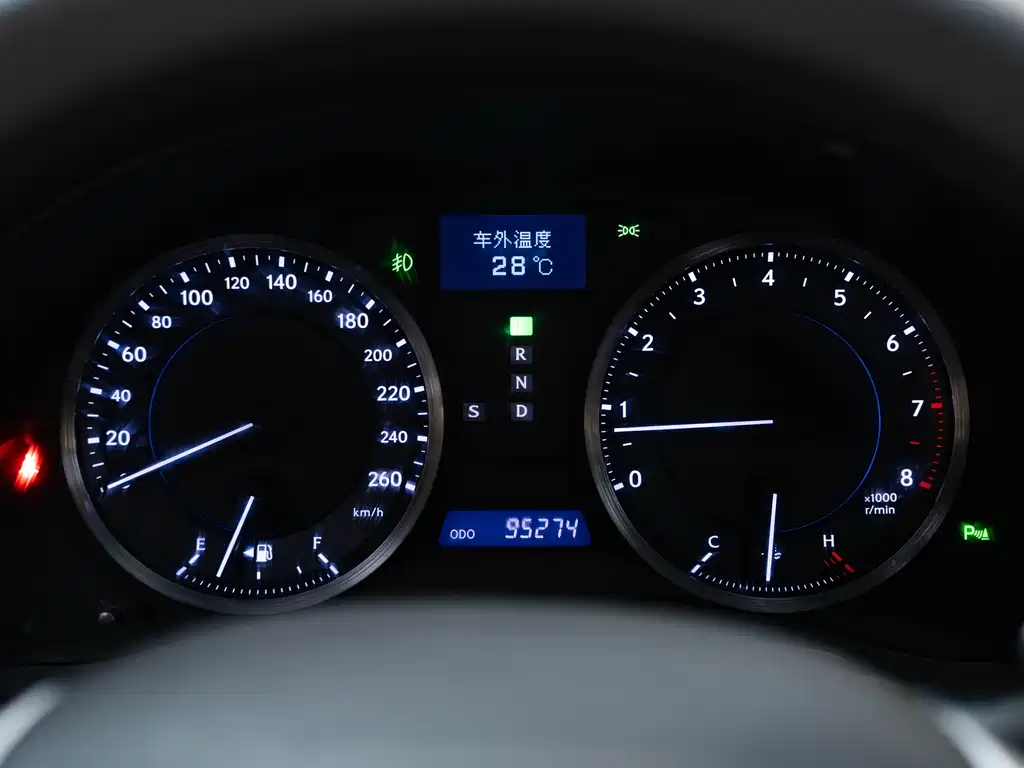 Lexus IS 2010 — фото 19