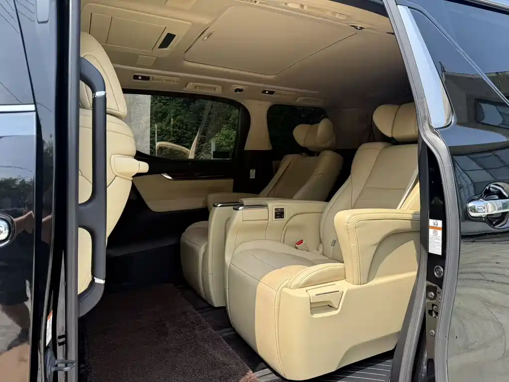 Toyota Alphard 2019 — фото 9