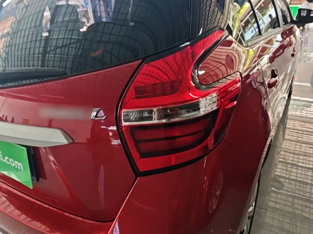 Toyota Yaris L 2019 — фото 8