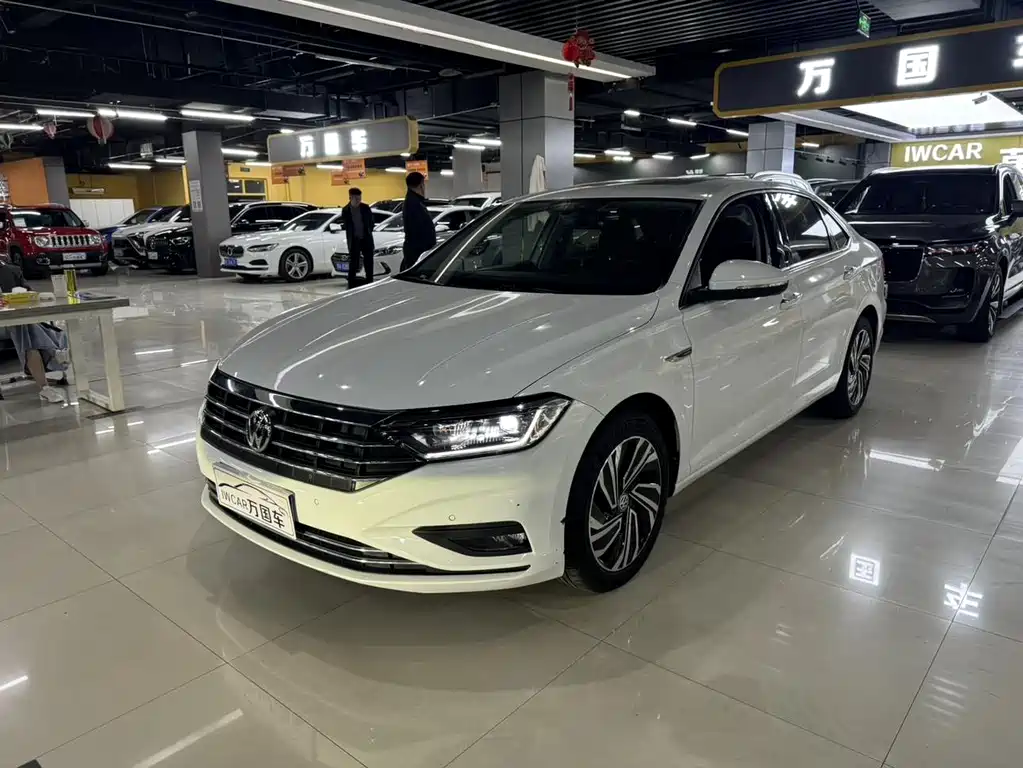 Volkswagen Sagitar 2019