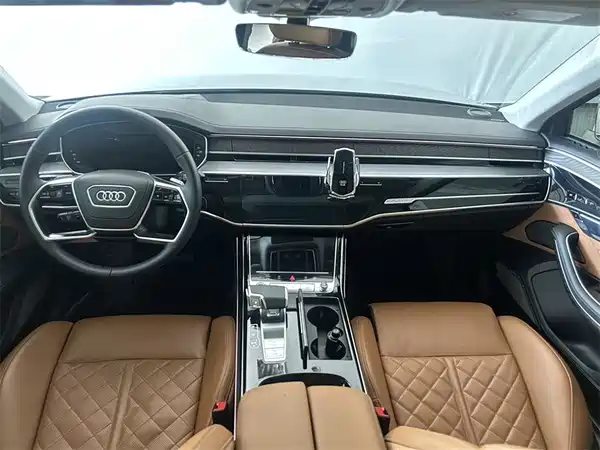 Audi A8 2023