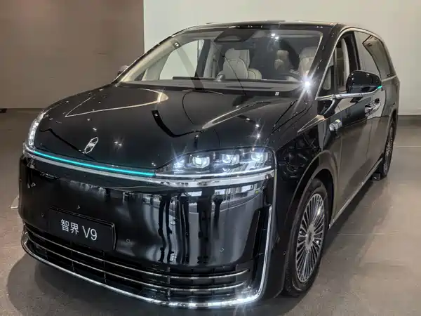 Luxeed V9 2026