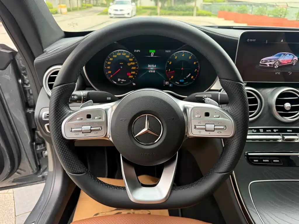 Mercedes-Benz C-Class 2020 — фото 23