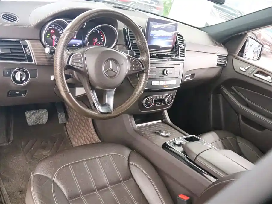Mercedes-Benz GLE 2019 — фото 11