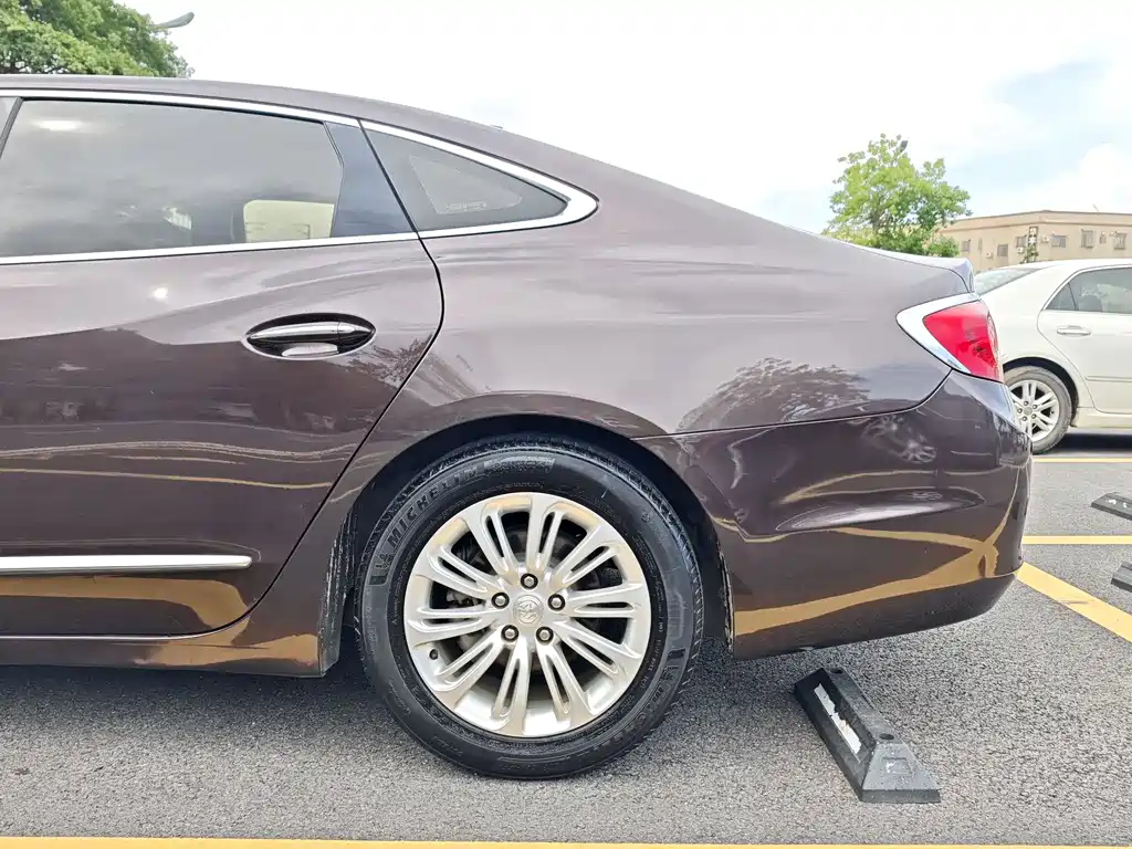 Buick LaCrosse 2018 — фото 20