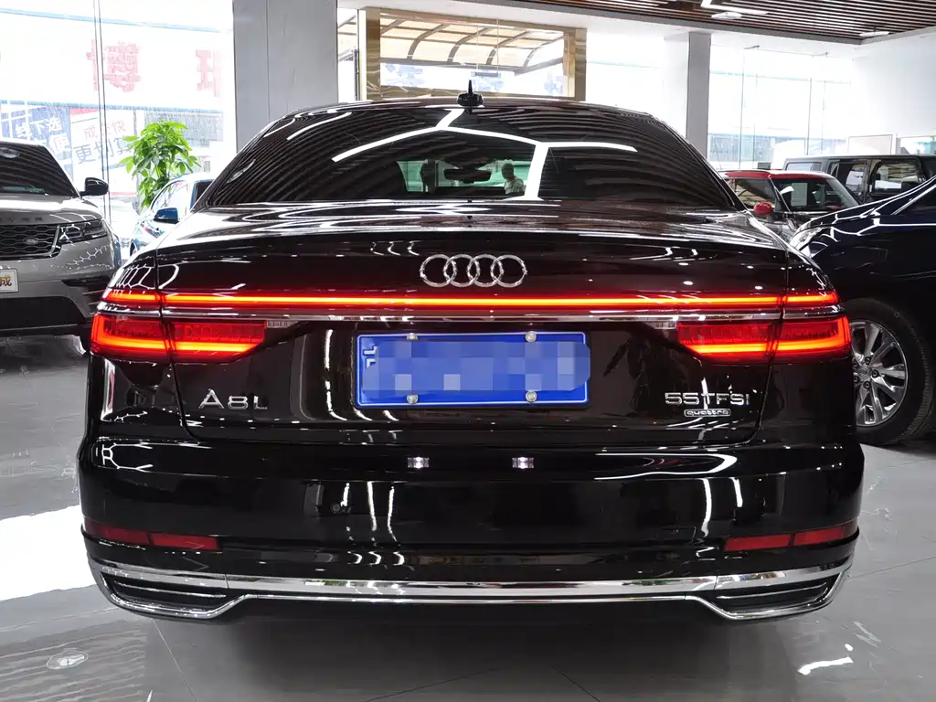 Audi A8 2021