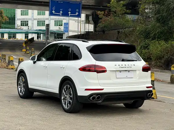 Porsche Cayenne 2015