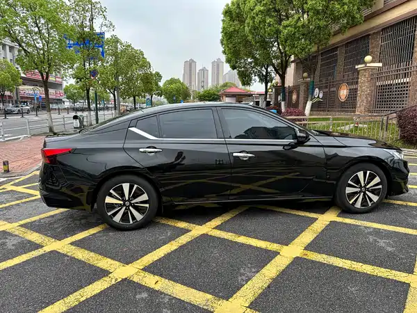 Nissan Teana 2021